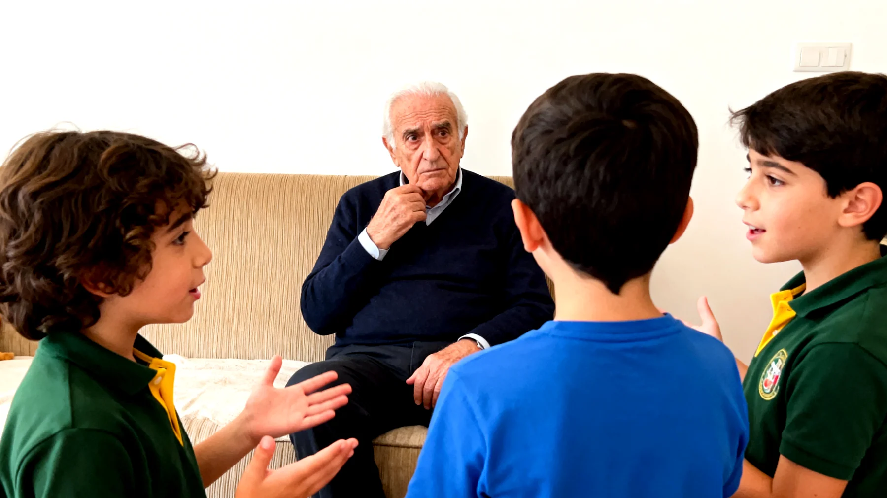 Il nonno fatica a comunicare efficacemente con i nipoti bambini, incontrando difficoltà nel farsi capire, nell'interpretare i loro bisogni e nel creare un dialogo che vada oltre le richieste superficiali, rischiando di compromettere la qualità del rapporto affettivo"
